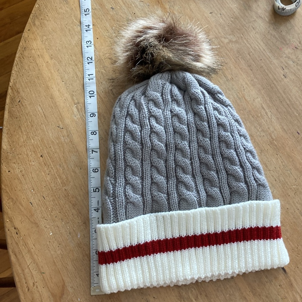 Cherie Bliss Cable Knit Tuque & Mitt Set – 1 Set (PomPom Hat + Mitts) - Picture 7 of 16